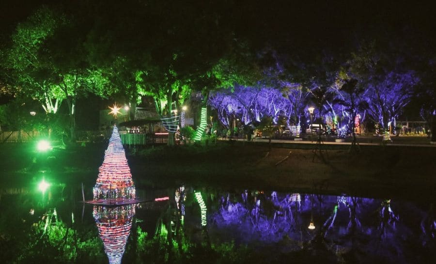Horto Florestal de Rio Branco se ilumina com brilho e encanto das luzes de Natal